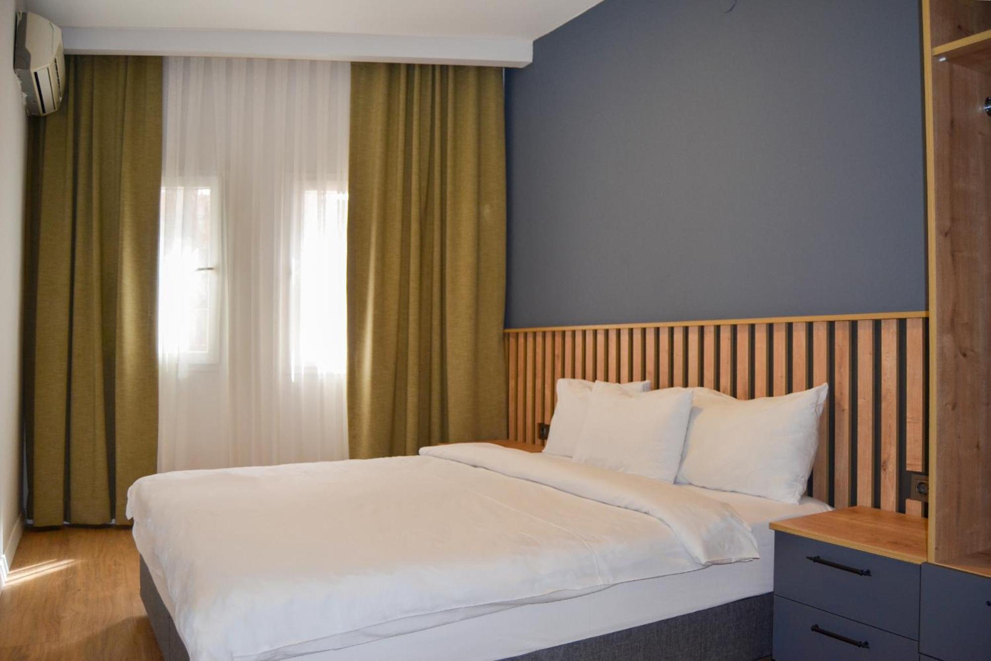 Loca Centre Suites Бодрум Экстерьер фото