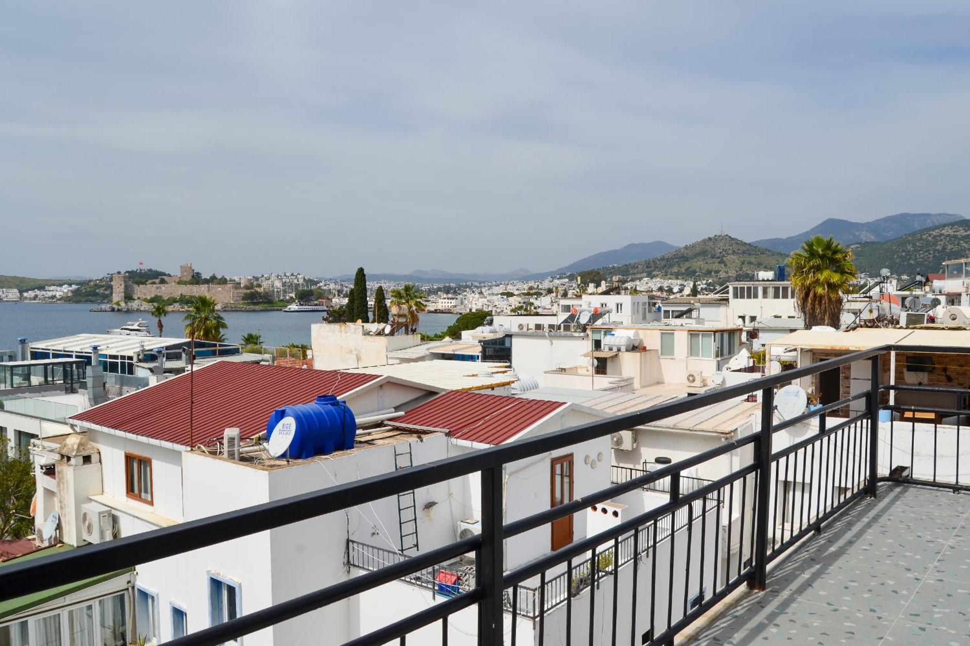 Loca Centre Suites Бодрум Экстерьер фото
