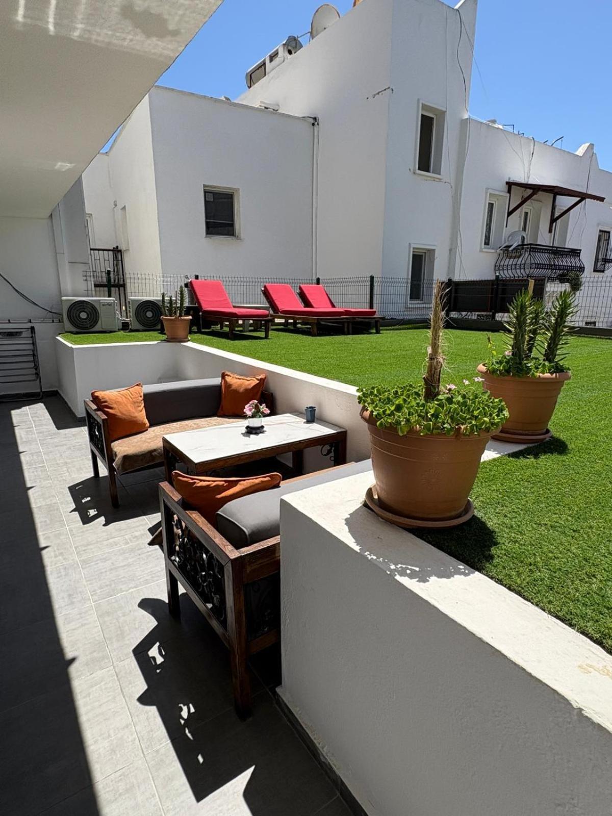 Loca Centre Suites Бодрум Экстерьер фото